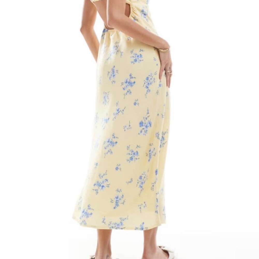 Hollister Yellow Floral Midi Dress with Blue Print - Picture 2 of 6